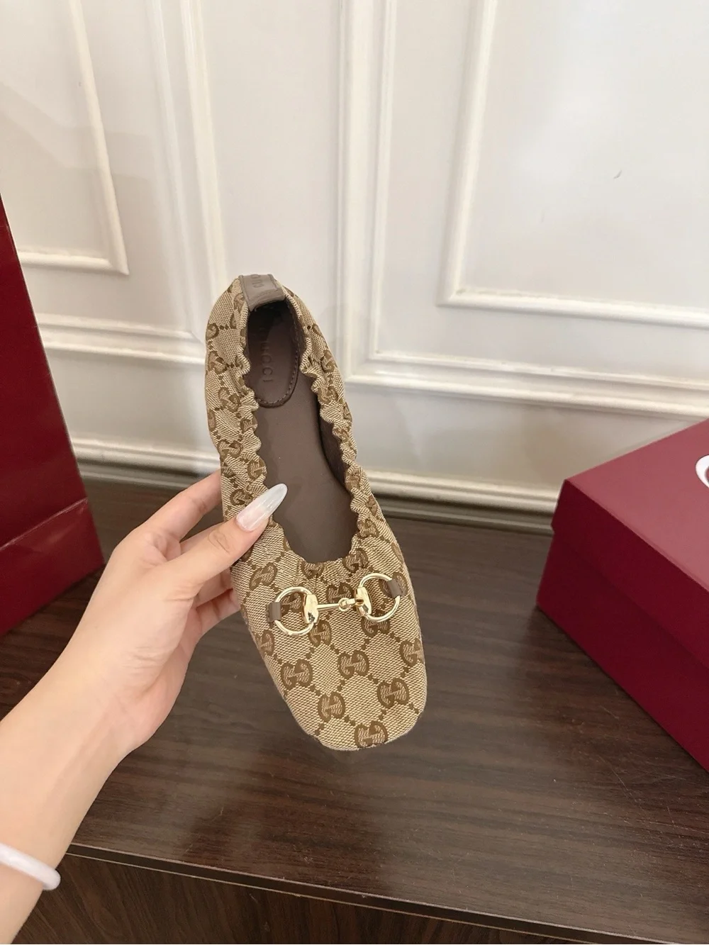 Gucci matched transitions ruched